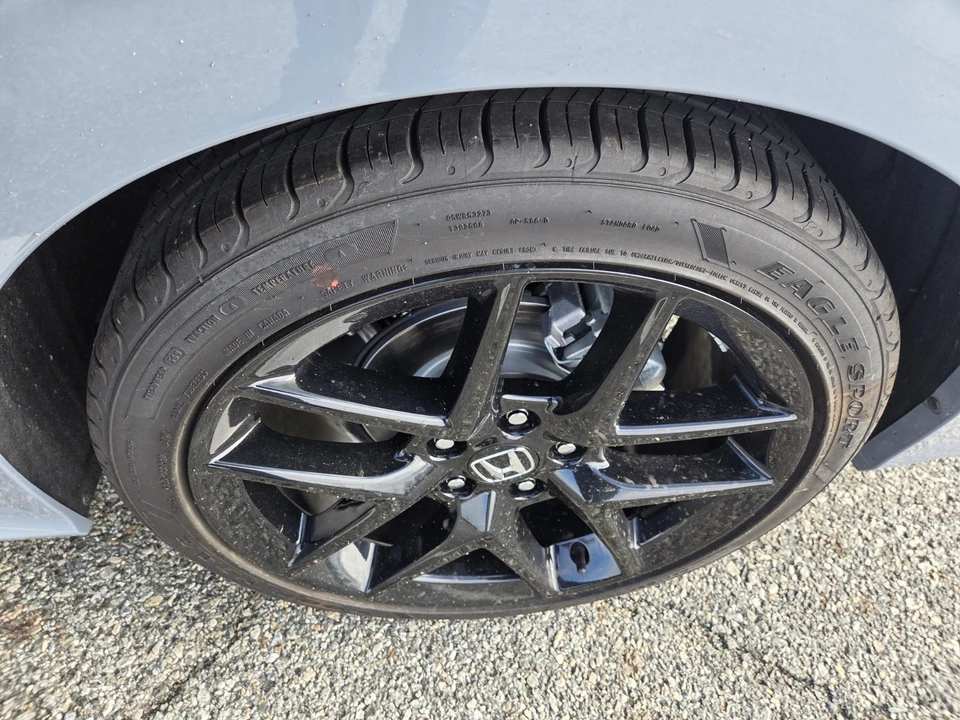 2024 Honda Civic 11th Gen - Image 15 of 21