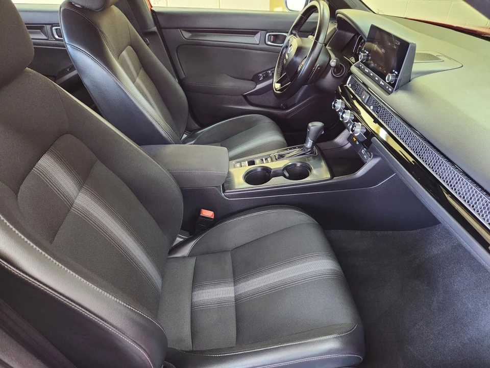 2024 Honda Civic 11th Gen - Image 21 of 30