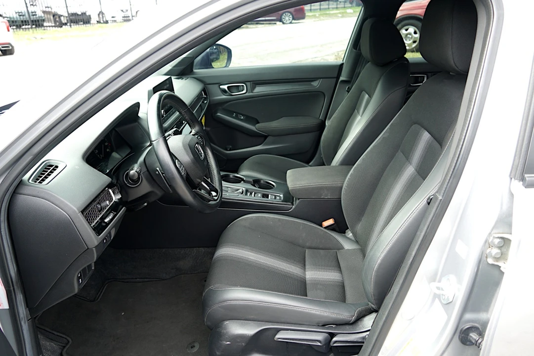 2024 Honda Civic 11th Gen - Image 18 of 28