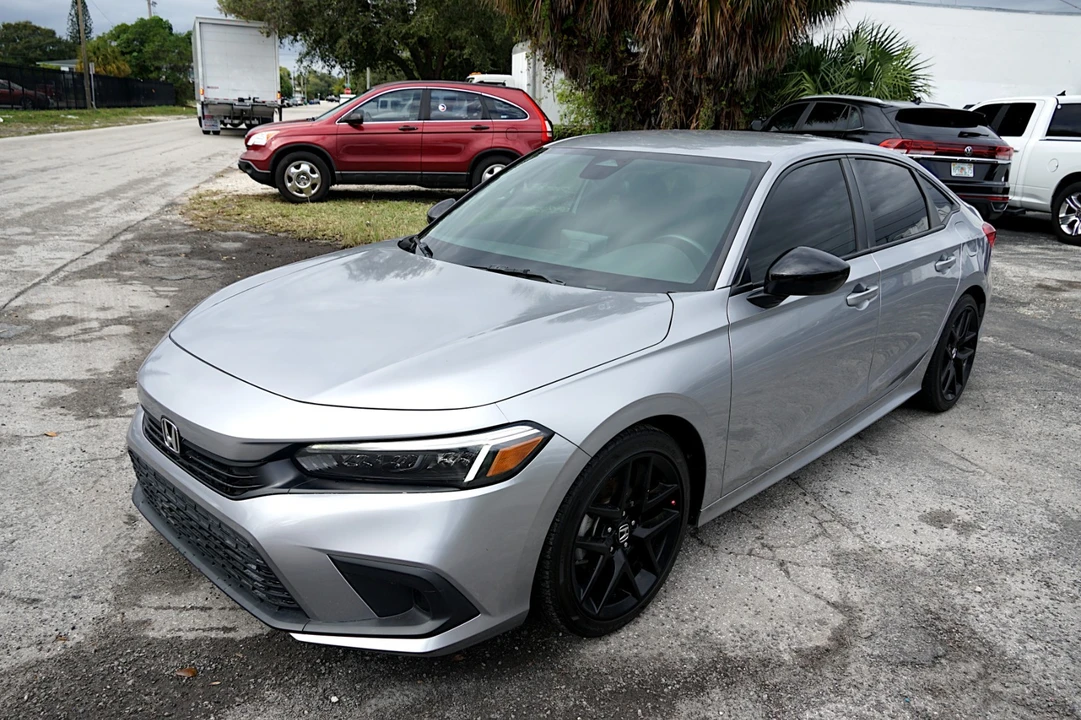 2024 Honda Civic 11th Gen - Image 14 of 28