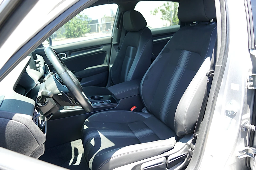 2024 Honda Civic 11th Gen - Image 18 of 26