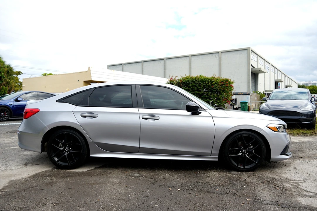 2024 Honda Civic 11th Gen - Image 10 of 28