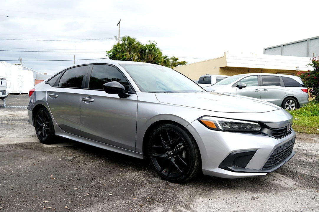 2024 Honda Civic 11th Gen - Image 11 of 28