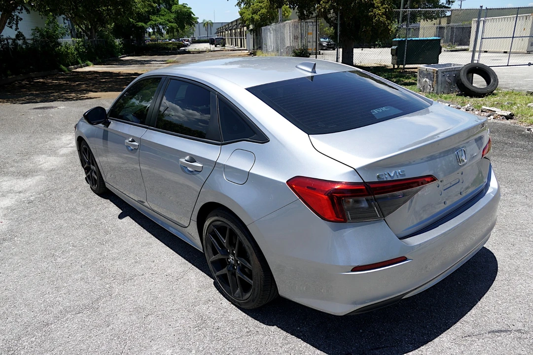 2024 Honda Civic 11th Gen - Image 13 of 27