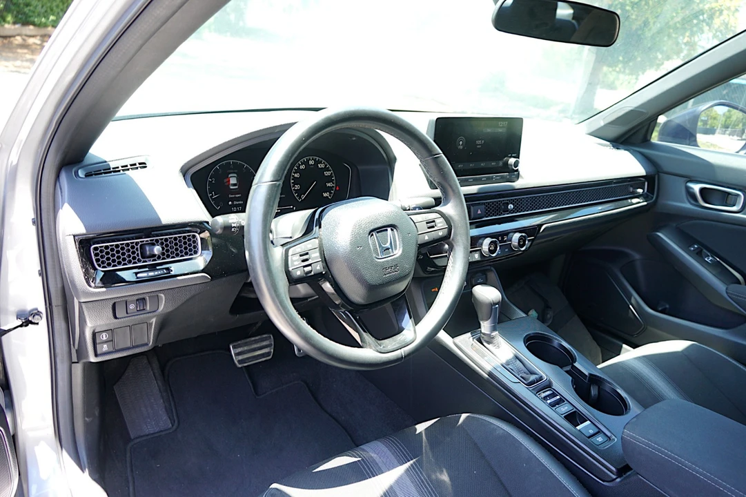 2024 Honda Civic 11th Gen - Image 21 of 27