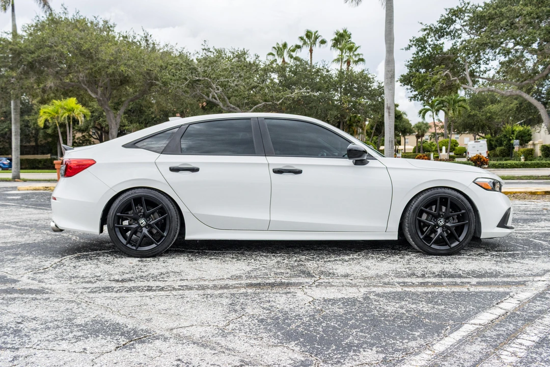 2024 Honda Civic Si 11th Gen - Image 9 of 31