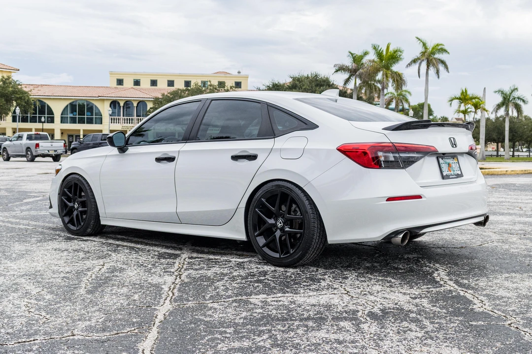 2024 Honda Civic Si 11th Gen - Image 8 of 31