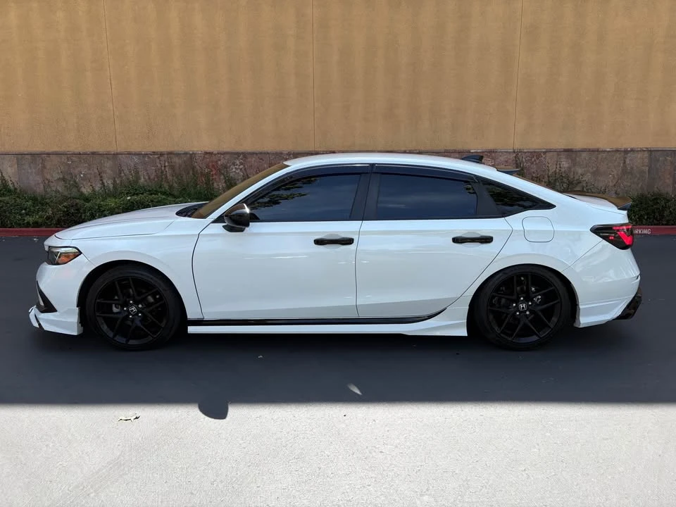 2024 Honda Civic 11th Gen - Image 8 of 20