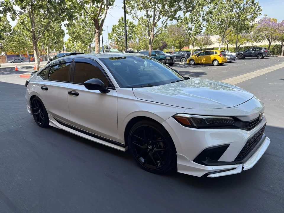 2024 Honda Civic 11th Gen - Image 16 of 20