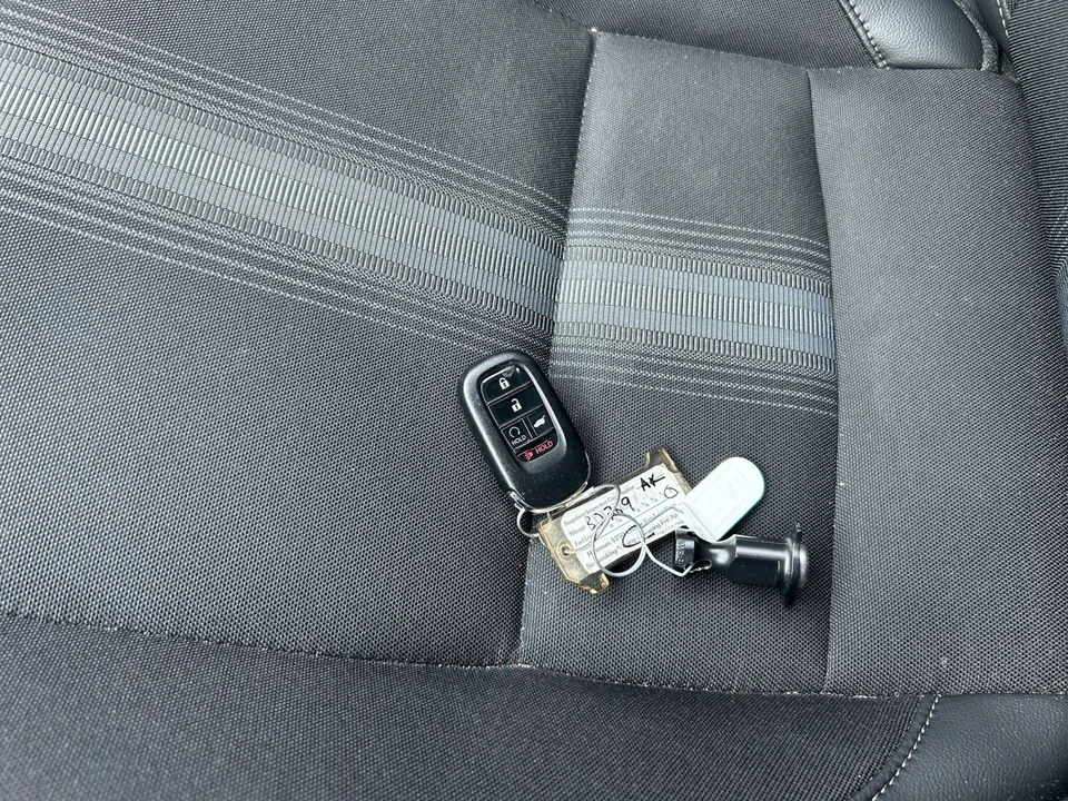 2024 Honda Civic 11th Gen - Image 20 of 31