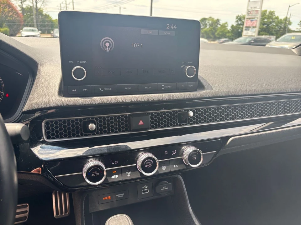 2024 Honda Civic 11th Gen - Image 22 of 31