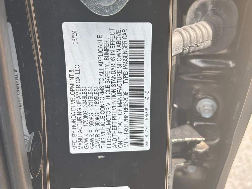 2024 Honda Civic 11th Gen - Image 29 of 31