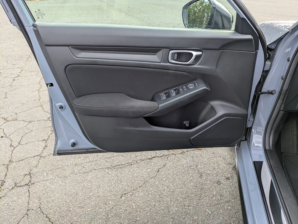 2024 Honda Civic 11th Gen - Image 12 of 21