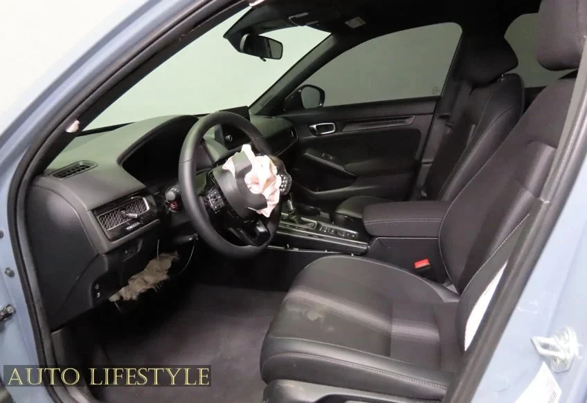 2024 Honda Civic 11th Gen - Image 21 of 31