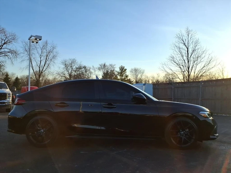2024 Honda Civic 11th Gen - Image 8 of 21