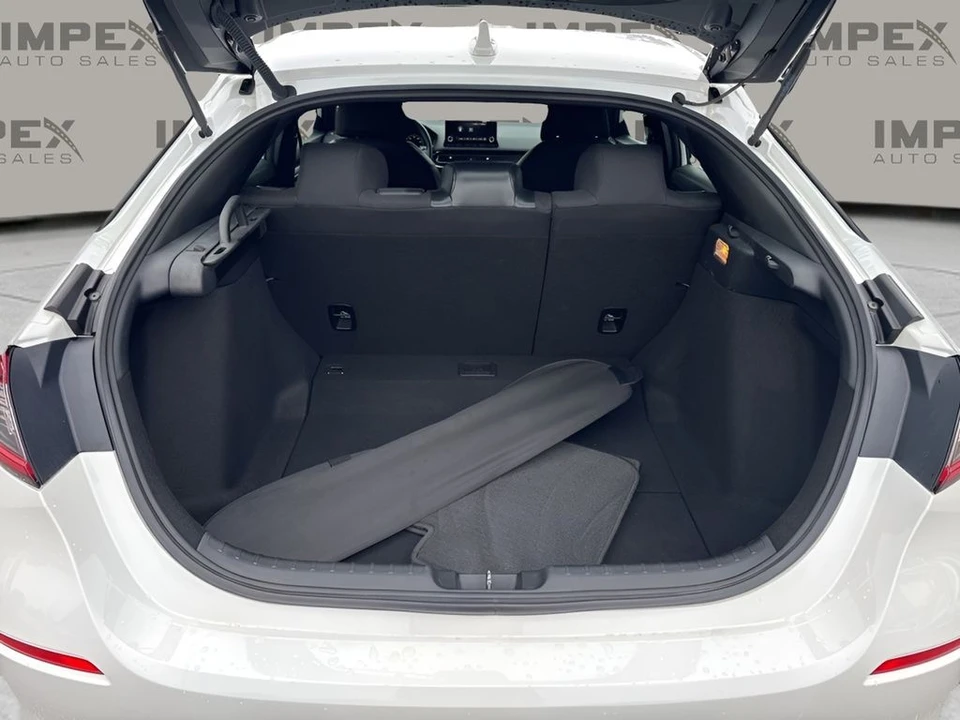 2024 Honda Civic 11th Gen - Image 25 of 31