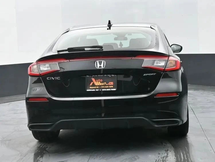 2024 Honda Civic 11th Gen - Image 8 of 12