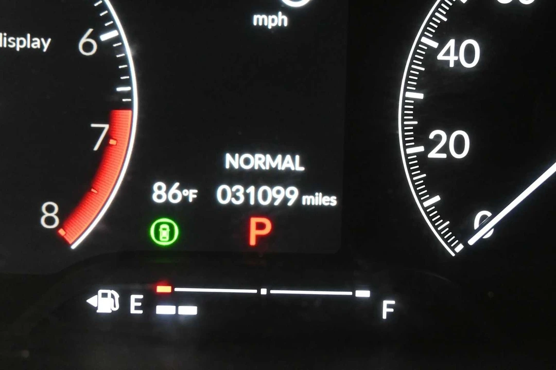 2024 Honda Civic 11th Gen - Image 15 of 31