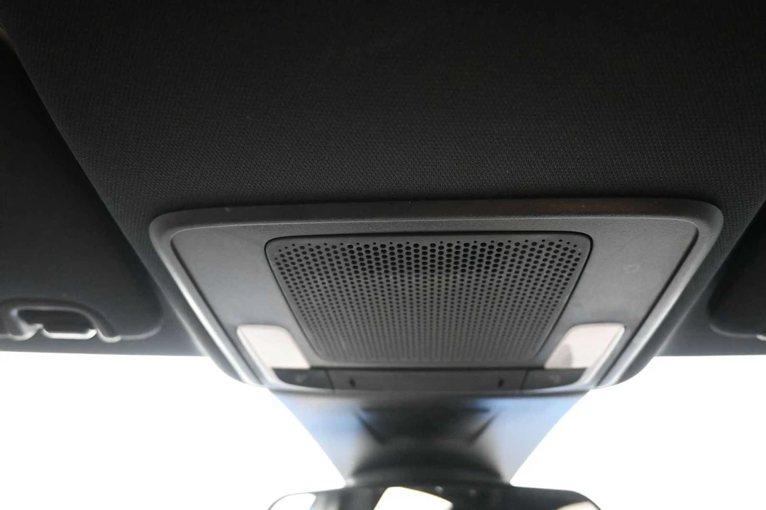 2024 Honda Civic 11th Gen - Image 16 of 31