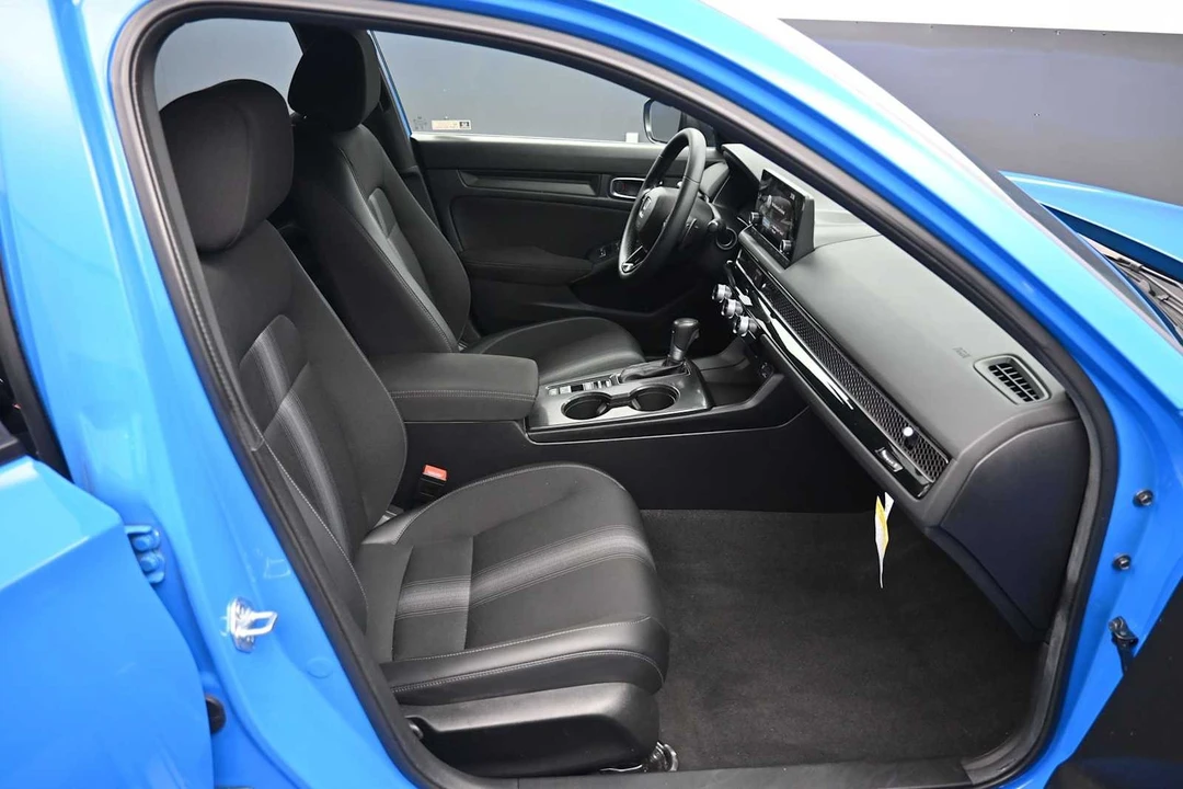 2024 Honda Civic 11th Gen - Image 22 of 31