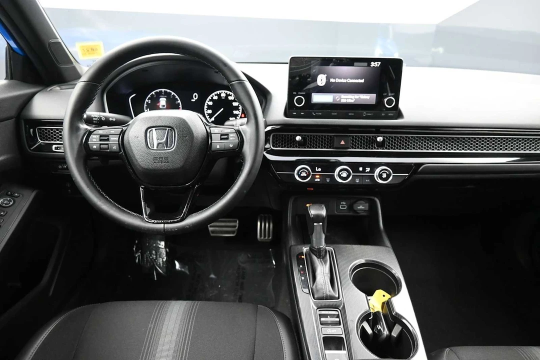 2024 Honda Civic 11th Gen - Image 18 of 31