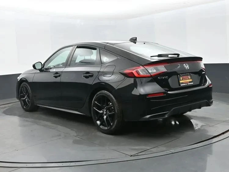 2024 Honda Civic 11th Gen - Image 9 of 12