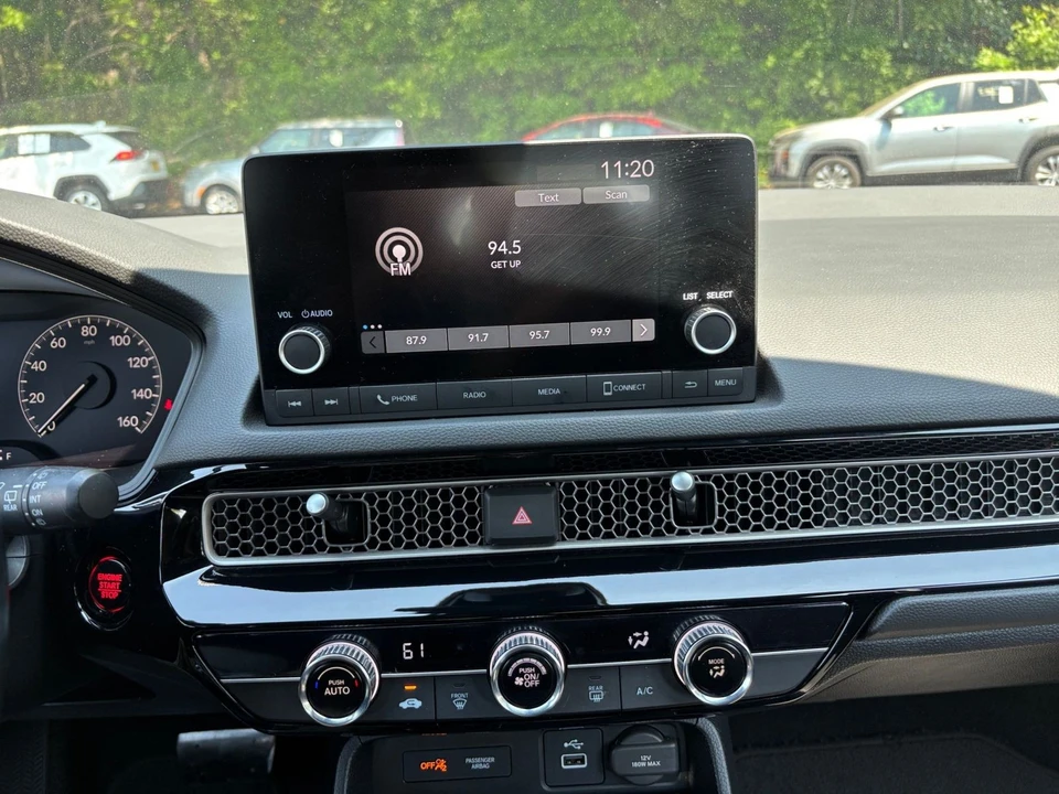 2024 Honda Civic 11th Gen - Image 16 of 31