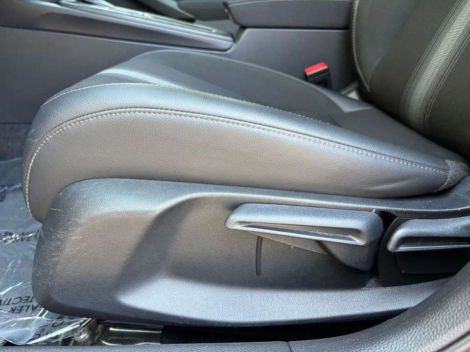 2024 Honda Civic 11th Gen - Image 23 of 31