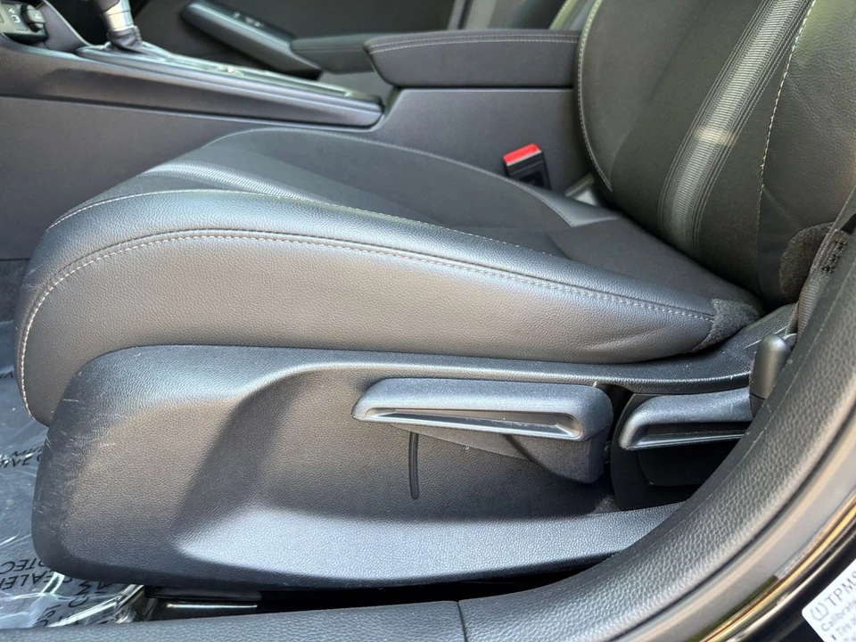 2024 Honda Civic 11th Gen - Image 18 of 31