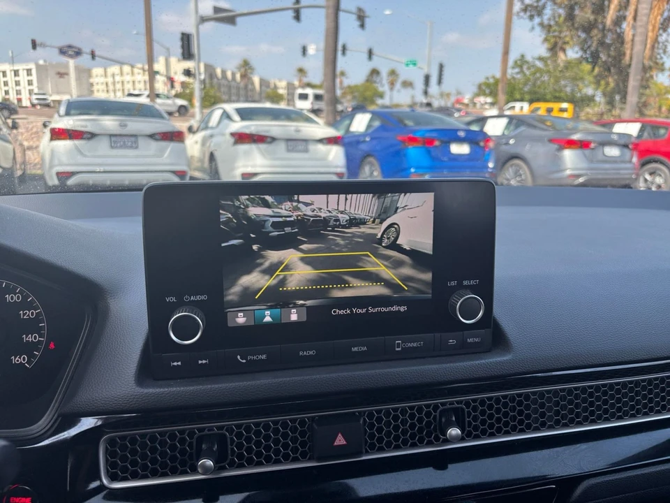 2024 Honda Civic 11th Gen - Image 20 of 31