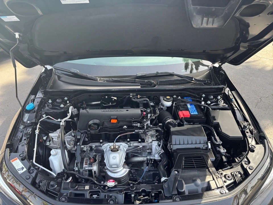 2024 Honda Civic 11th Gen - Image 28 of 31