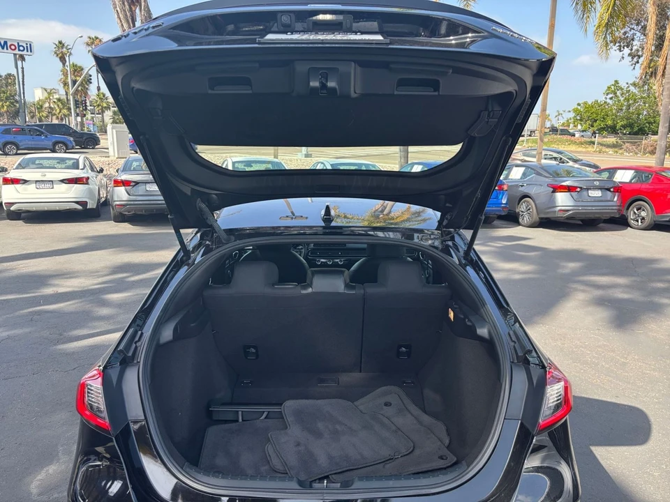 2024 Honda Civic 11th Gen - Image 27 of 31