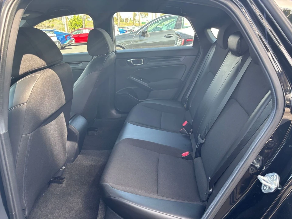 2024 Honda Civic 11th Gen - Image 26 of 31