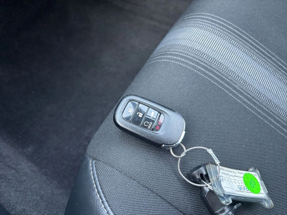 2024 Honda Civic 11th Gen - Image 23 of 31