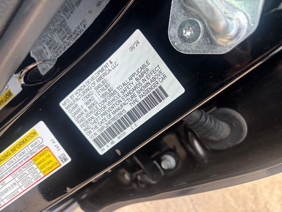 2024 Honda Civic 11th Gen - Image 29 of 31