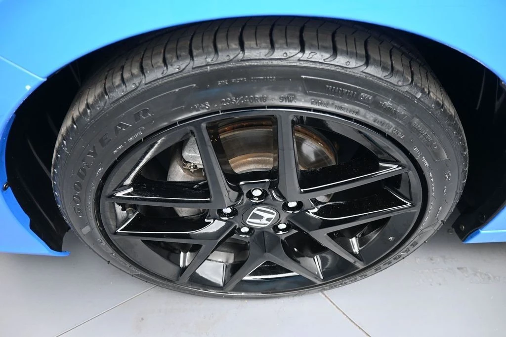 2024 Honda Civic 11th Gen - Image 14 of 31