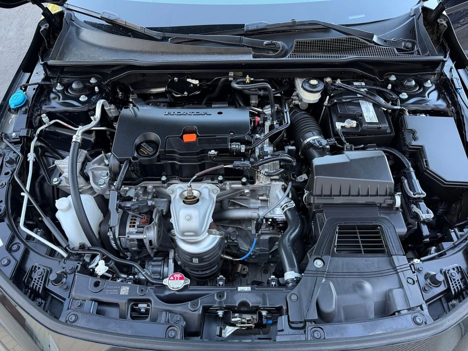 2024 Honda Civic 11th Gen - Image 28 of 31