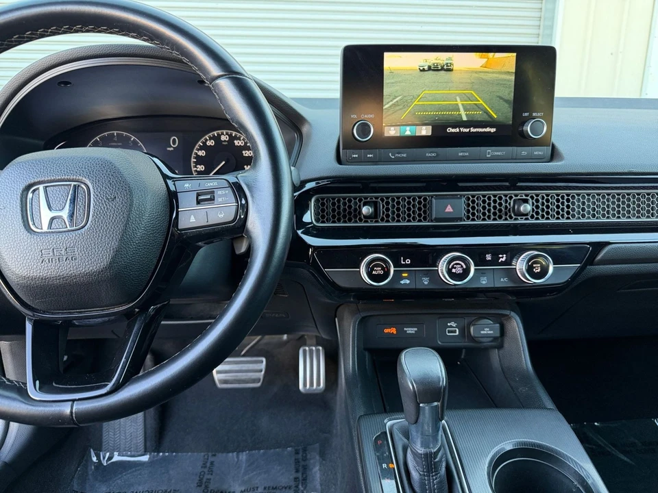 2024 Honda Civic 11th Gen - Image 16 of 31