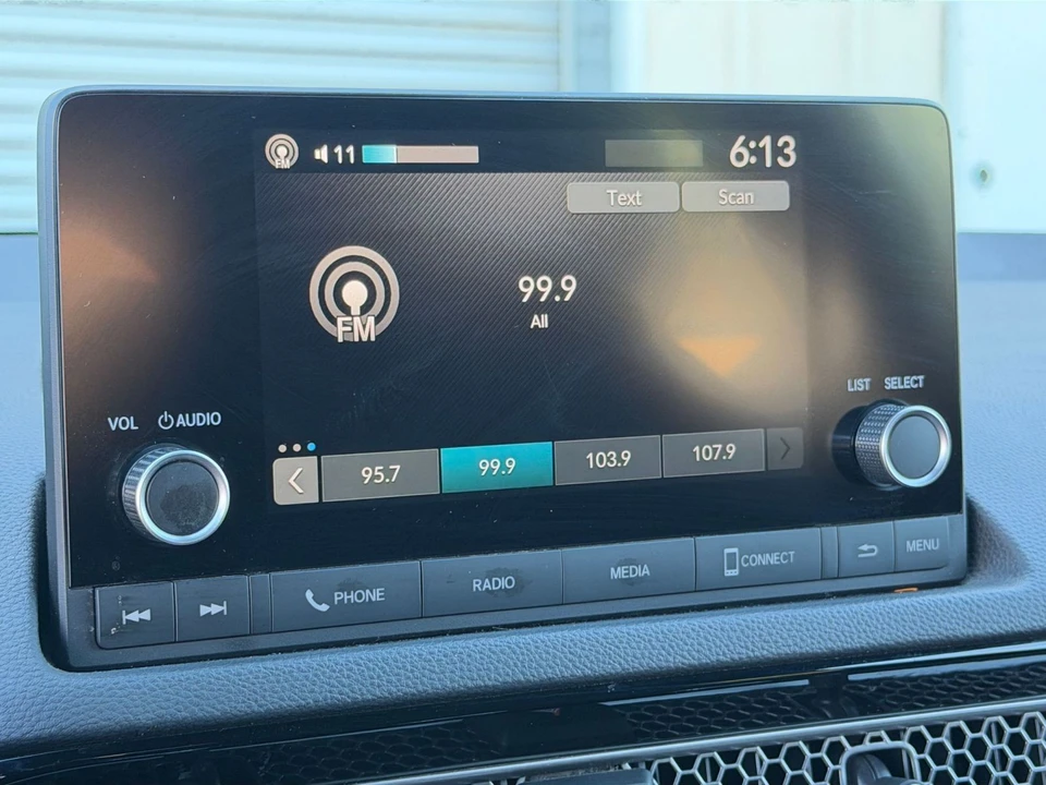 2024 Honda Civic 11th Gen - Image 18 of 31