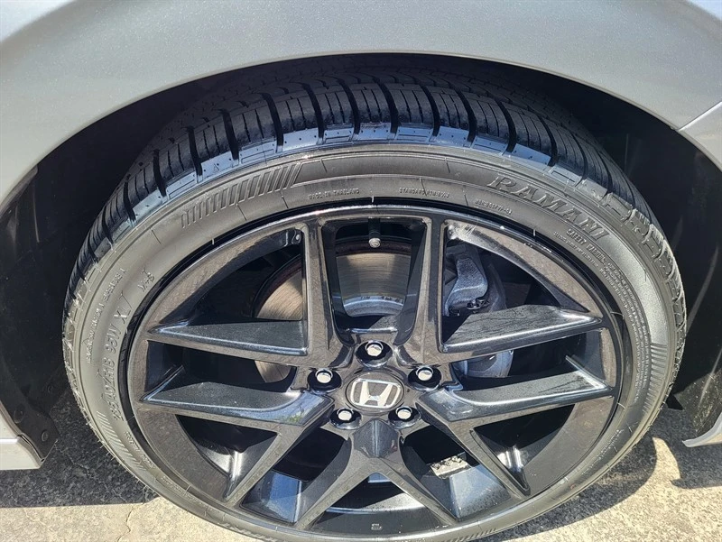 2024 Honda Civic 11th Gen - Image 9 of 18