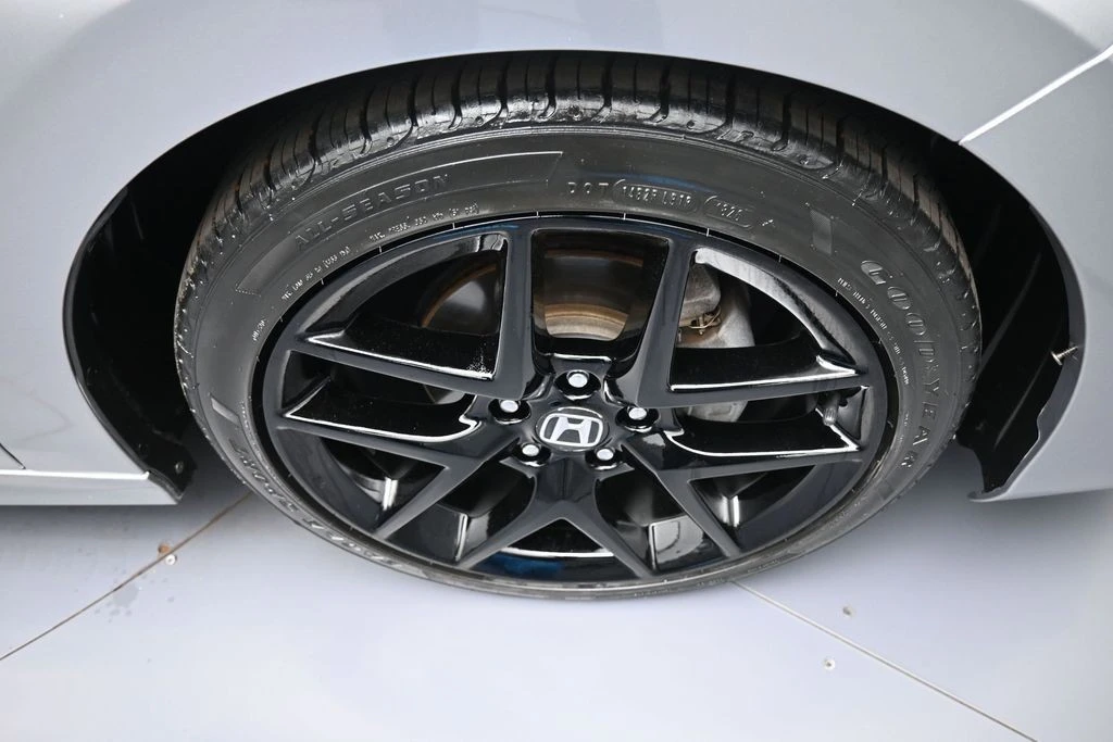 2024 Honda Civic 11th Gen - Image 13 of 31