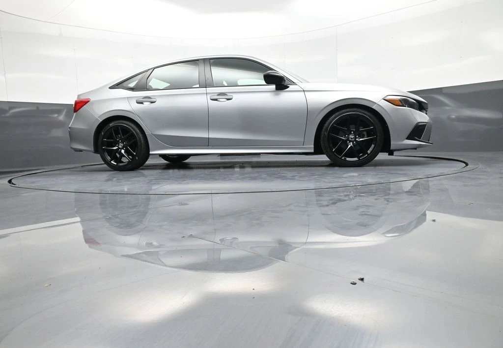 2024 Honda Civic 11th Gen - Image 28 of 31