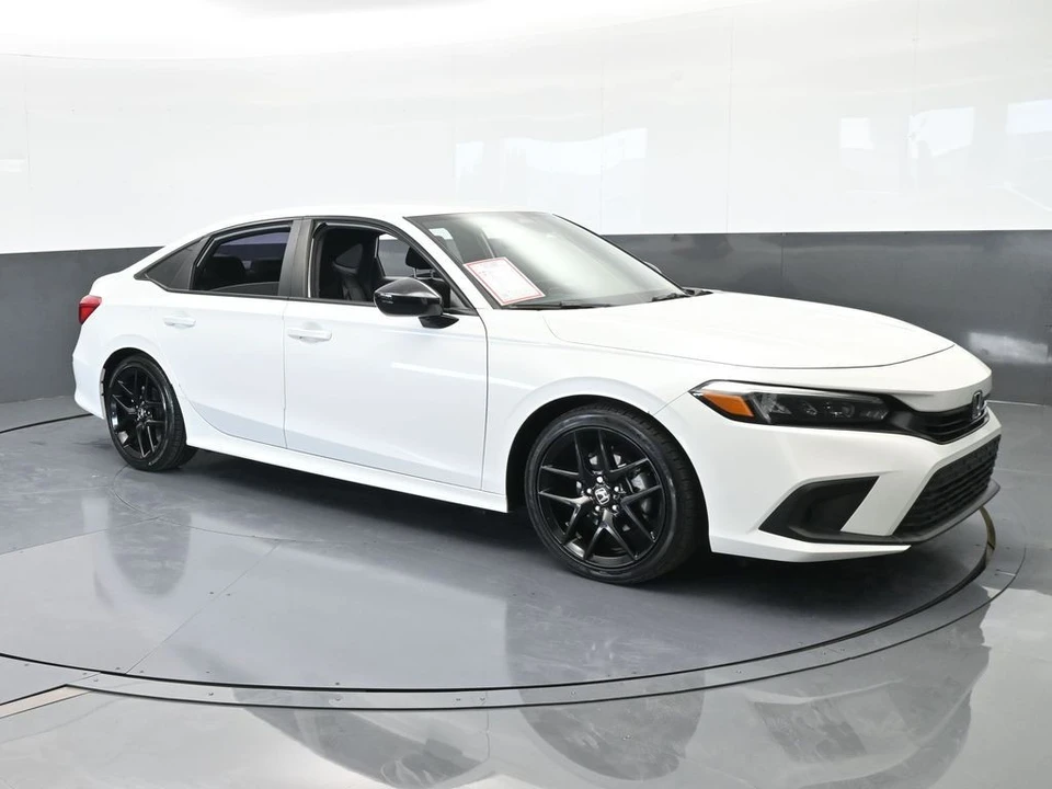 2024 Honda Civic 11th Gen - Image 8 of 12