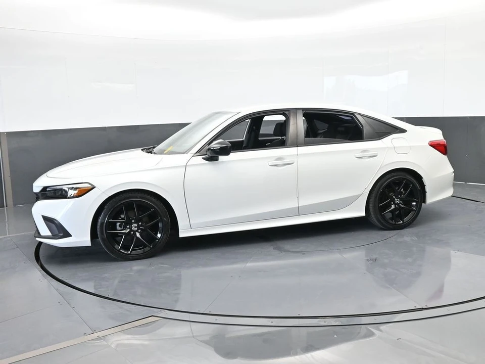 2024 Honda Civic 11th Gen - Image 2 of 12