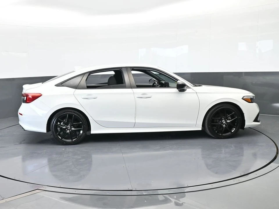 2024 Honda Civic 11th Gen - Image 7 of 12