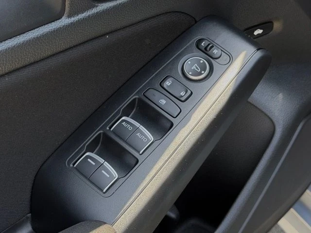 2024 Honda Civic 11th Gen - Image 16 of 31