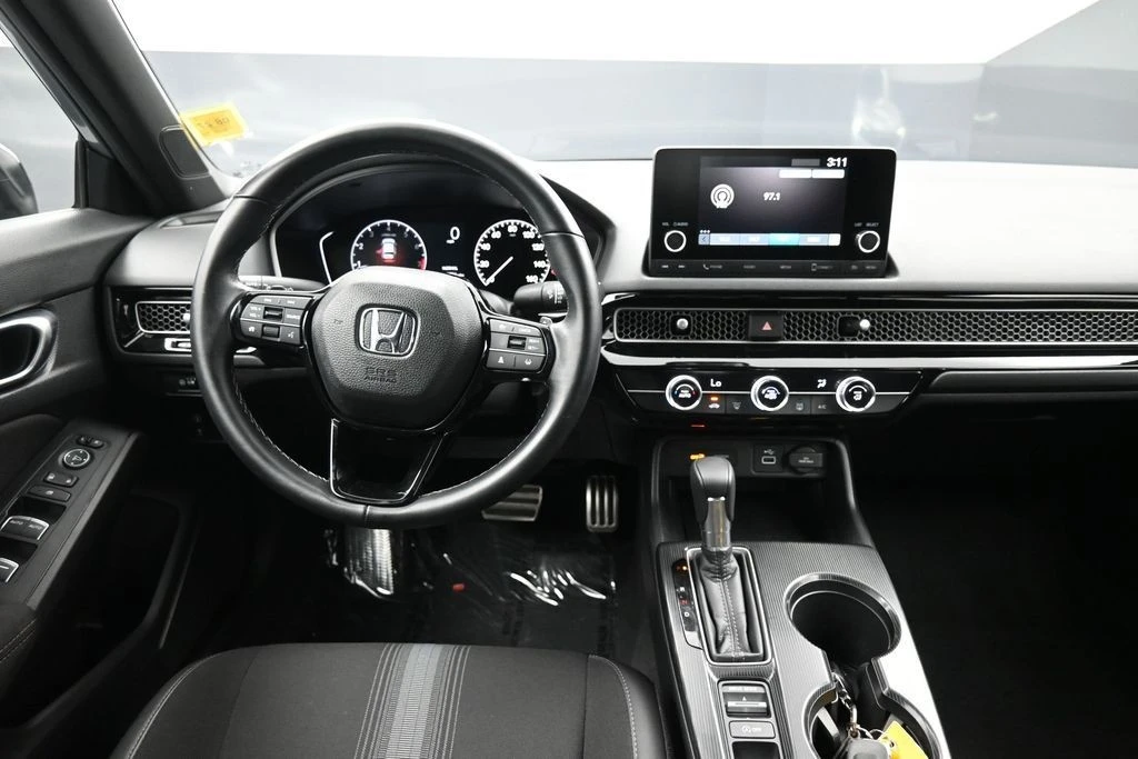 2024 Honda Civic 11th Gen - Image 19 of 31
