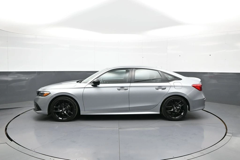 2024 Honda Civic 11th Gen - Image 9 of 31