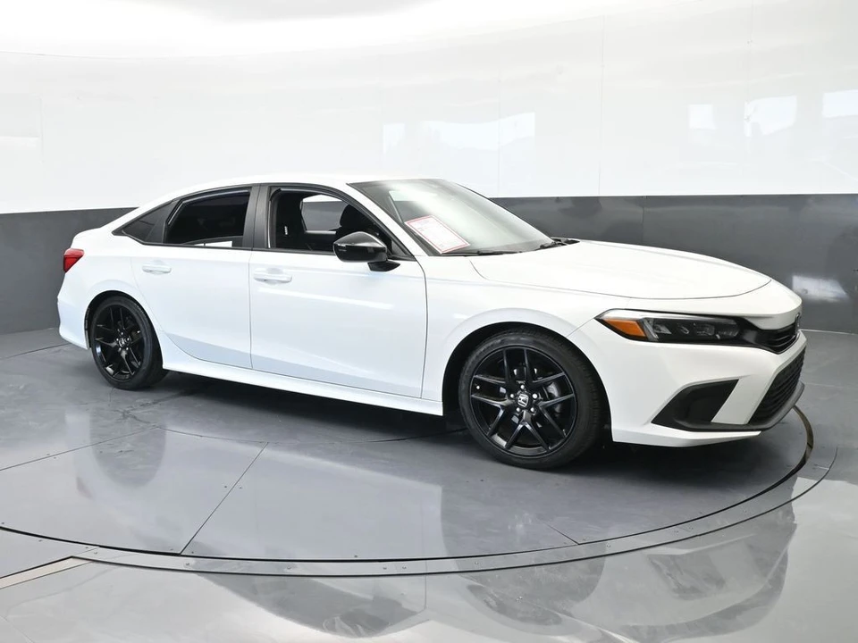 2024 Honda Civic 11th Gen - Image 8 of 12