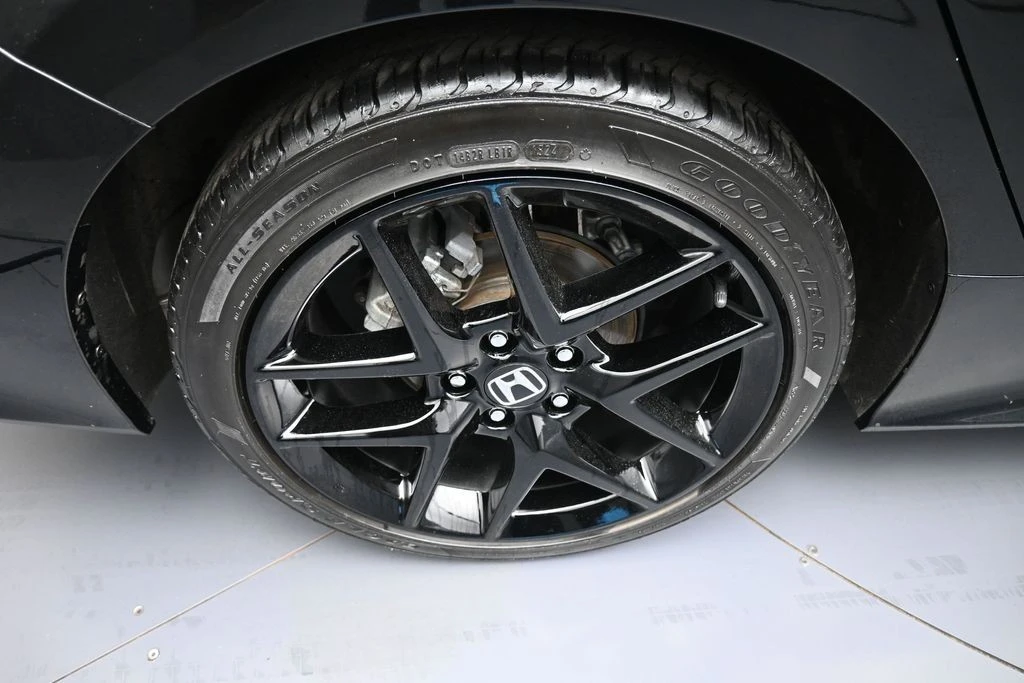 2024 Honda Civic 11th Gen - Image 12 of 31